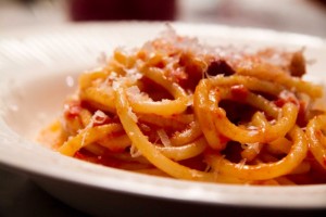 spaghetti-amatriciana-640x426